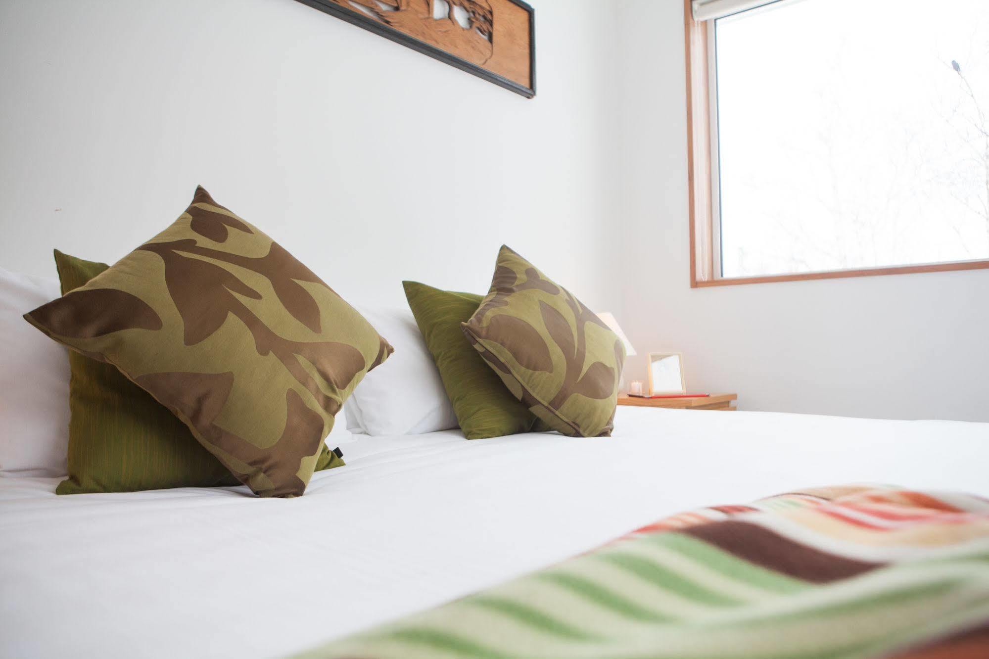 Shirokuma Chalets Hirafu Екстер'єр фото